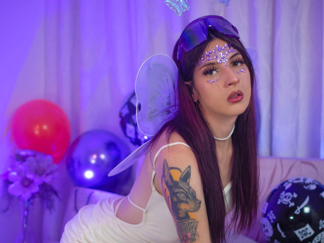 YenniferMarshall - сексуальная веб-камера в реальном времени - 18437946