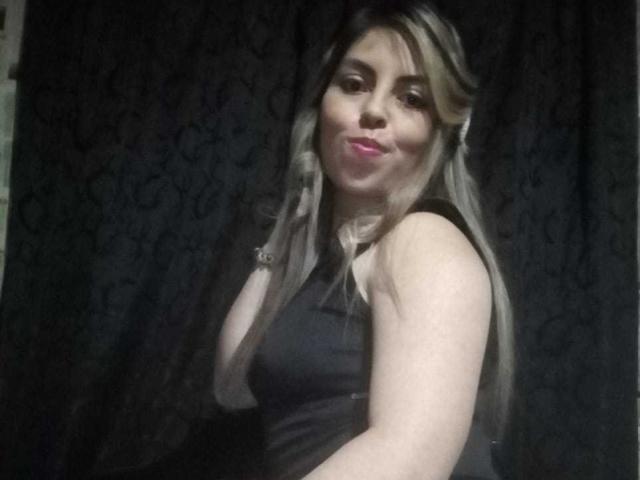 MartiinaSantana - Live sex cam - 18440382