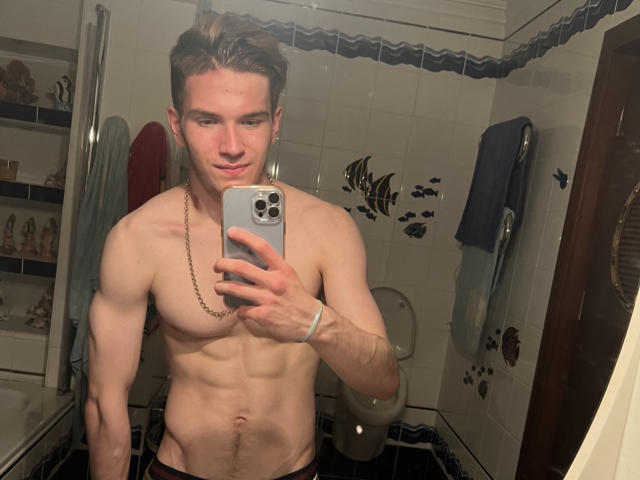 FantasyCharlie - Sexe cam en vivo - 18446482