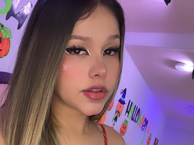 LilaLutz - Live sex cam - 18446582