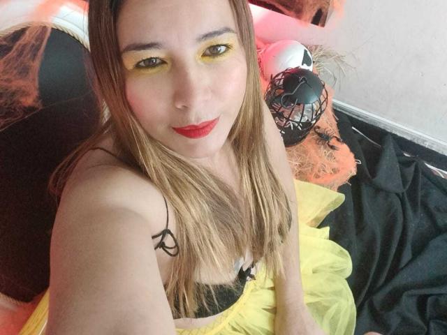 VeronicaMartinellii - Live porn &amp; sex cam - 18449434