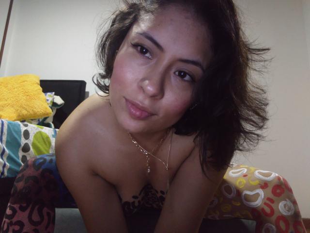 SophiiaDumont - Élő pornó és szexkamera - 18451378