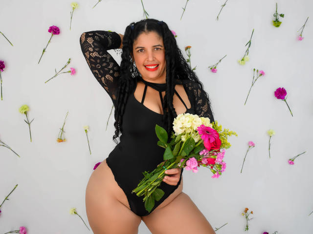 LuisaGonzales - Live porn &amp; sex cam - 18454806