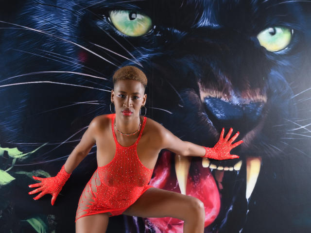 NoemyCamy - сексуальная веб-камера в реальном времени - 18455946