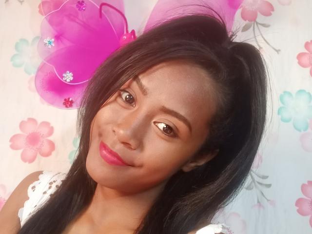 PrettySexy69 - Live sex cam - 18458566