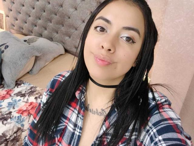 AlinaReyes - Live porn &amp; sex cam - 18459774