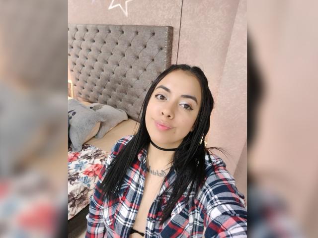 AlinaReyes - Live sex cam - 18460042