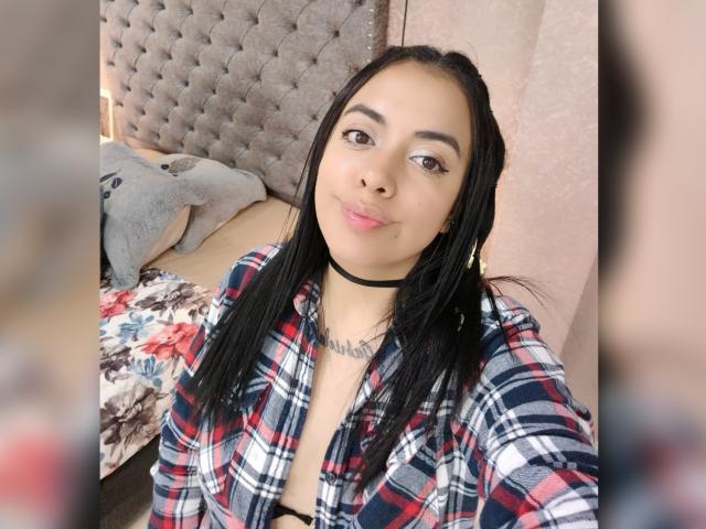 AlinaReyes - Live porn &amp; sex cam - 18460122