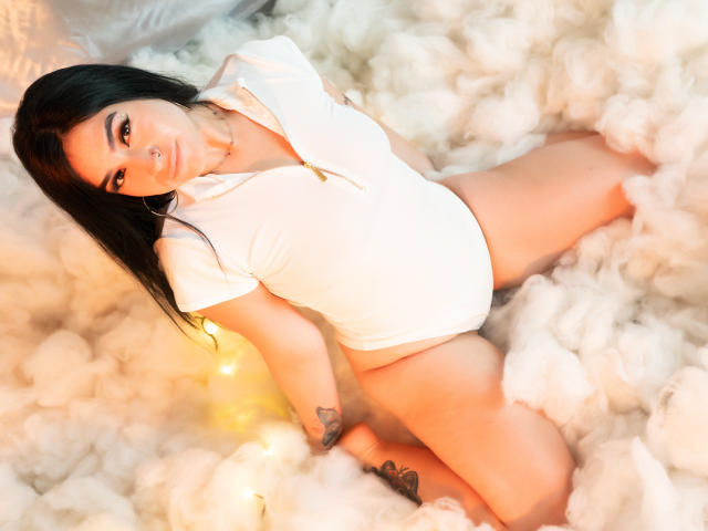 MollyBron - Live porn &amp; sex cam - 18463150