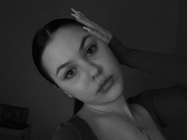 AmberWest - Sexe cam en vivo - 18463246