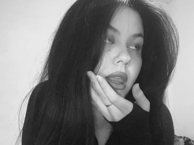 AmberWest - Live porn &amp; sex cam - 18463270