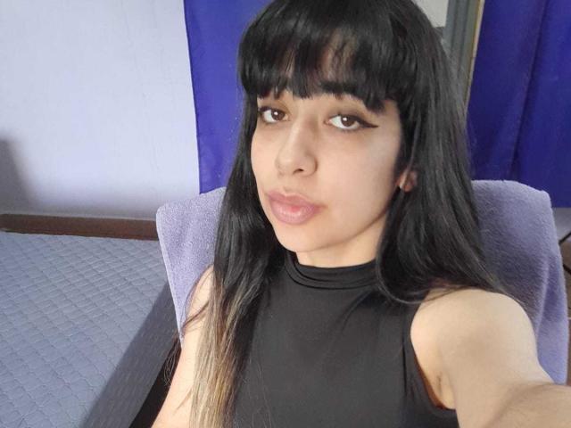MarisEvanz - Live sex cam - 18464374