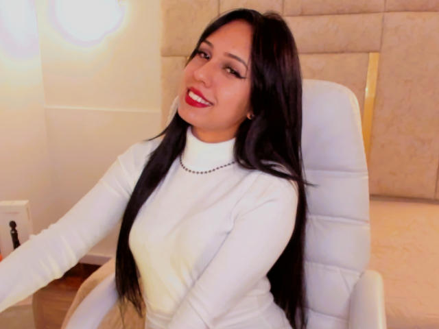 Irinna - Live porn &amp; sex cam - 18465282