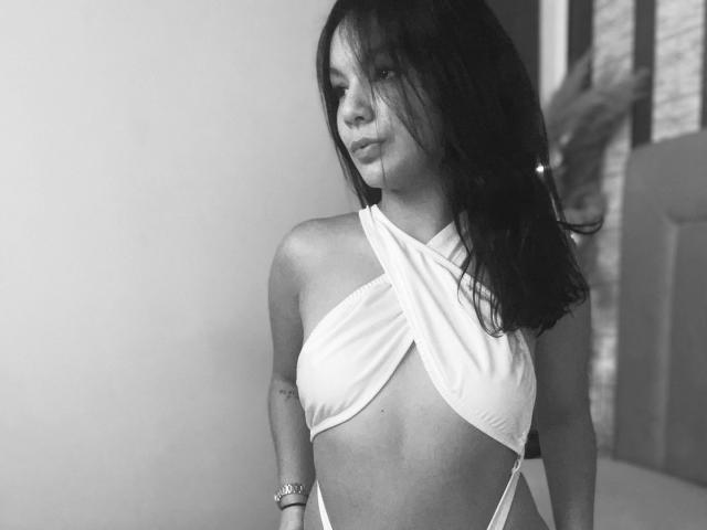 AlondraWm - Live porn &amp; sex cam - 18466374