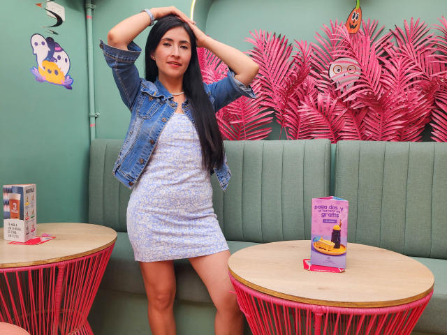 JainaRogers - Live porn &amp; sex cam - 18467502