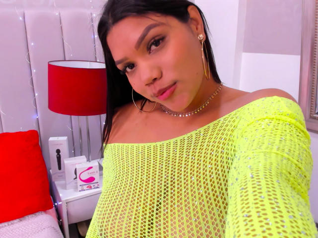 NickyBernad - פורנו בשידור חי ומצלמת סקס - 18469206