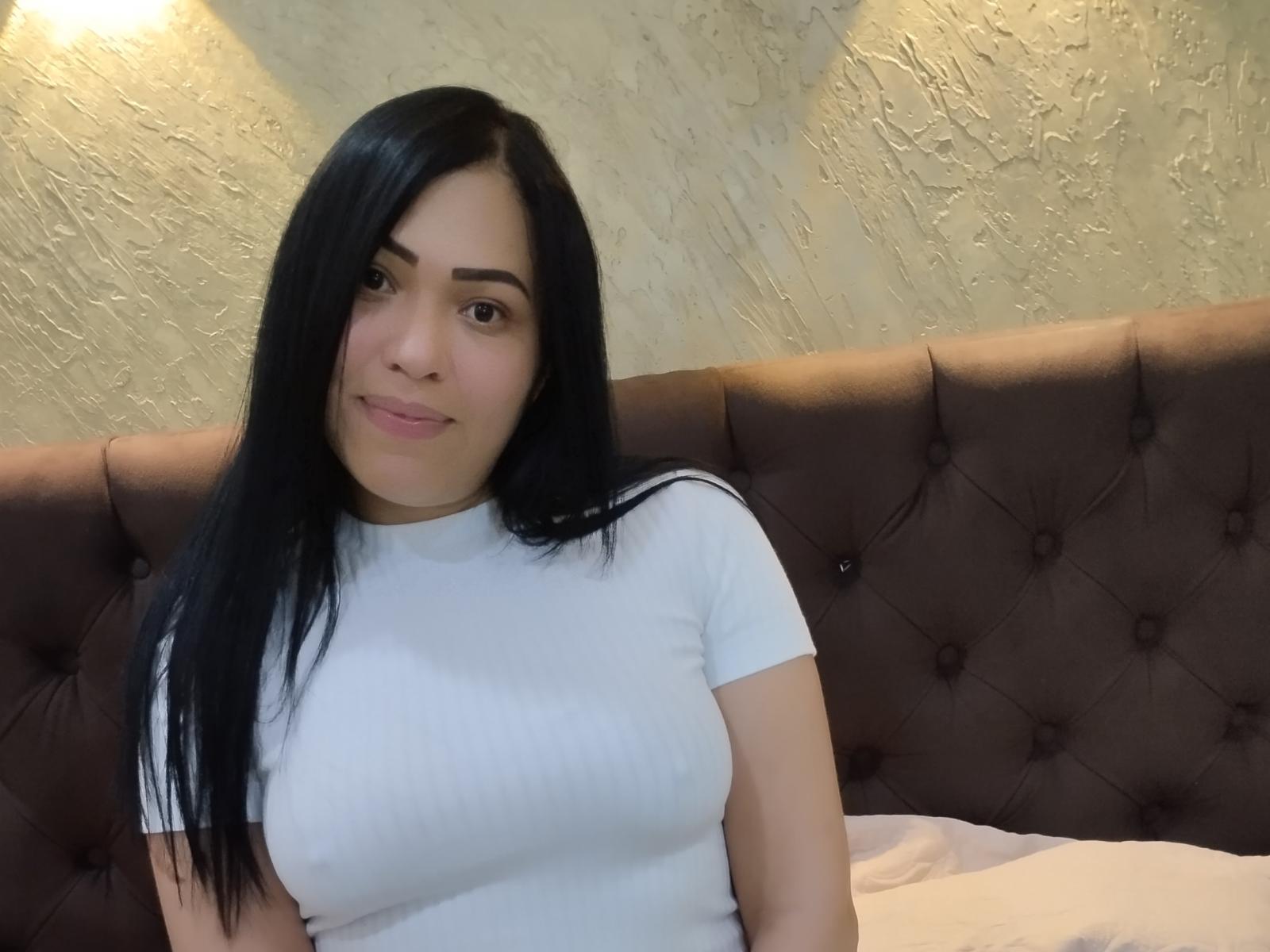 DarlaHilton - Live porn &amp; sex cam - 18469294