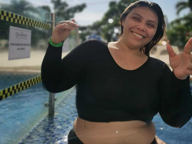 RebeccaSimmons - Live sex cam - 18471586