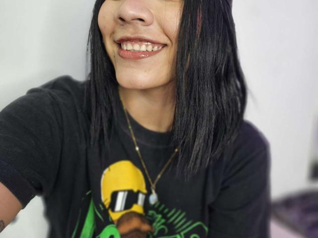 KatyGrey - Élő pornó és szexkamera - 18471786