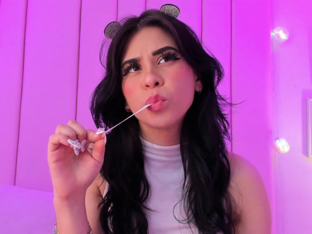 KeriAnn - Live sex cam - 18474638