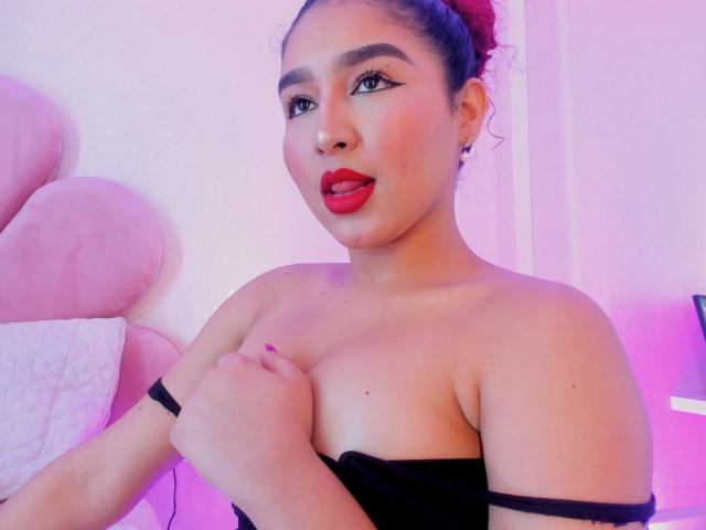 SaraSpanic - ライブポルノ&amp;セックスカム - 18479014