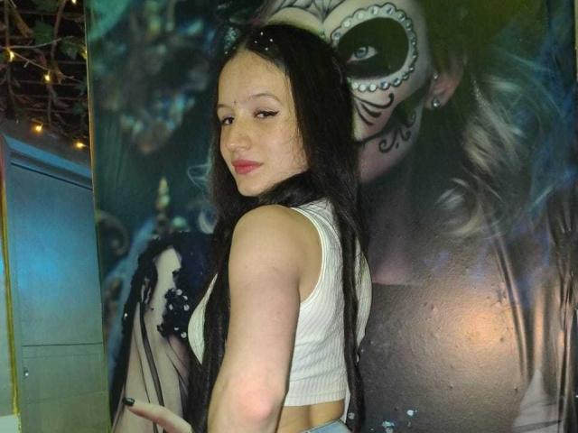 AdelaineBest - Sexe cam en vivo - 18479022