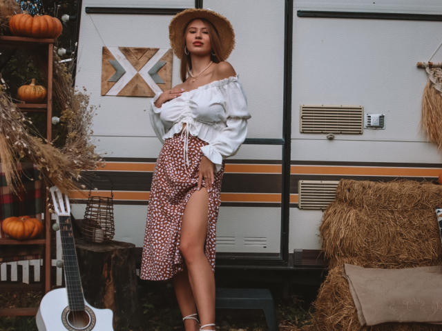 ViolettaSteward - сексуальная веб-камера в реальном времени - 18480862