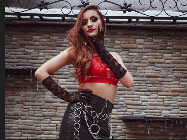 LindsayXAllegra - Porno na żywo i seks kamera - 18481694