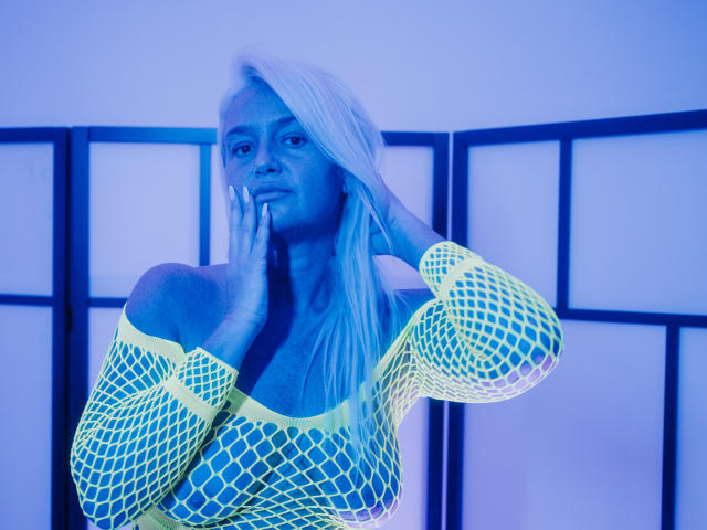 BonniieBlue - Live porn &amp; sex cam - 18484250