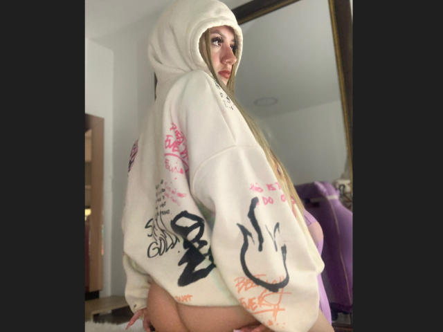 AbbySophi - Live porn &amp; sex cam - 18487150