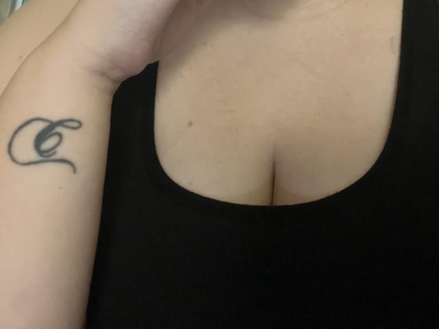 Polinka - Live porn &amp; sex cam - 18487466