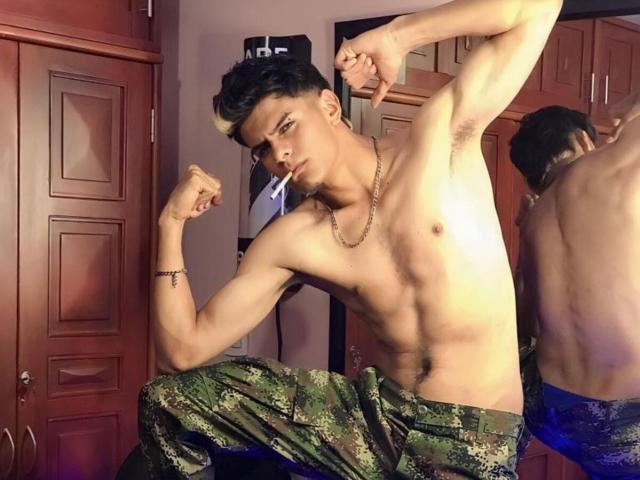 KevinMiller - Camera khiêu dâm &amp; quyến rũ trực tiếp - 18489842