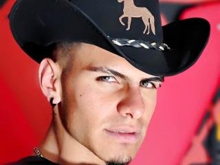 KevinMiller - Live porn &amp; sex cam - 18489998