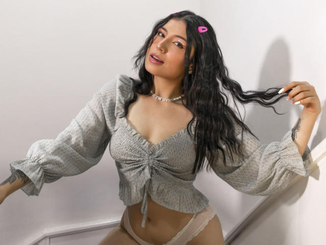 LorenDiaz - Live porn &amp; sex cam - 18490106