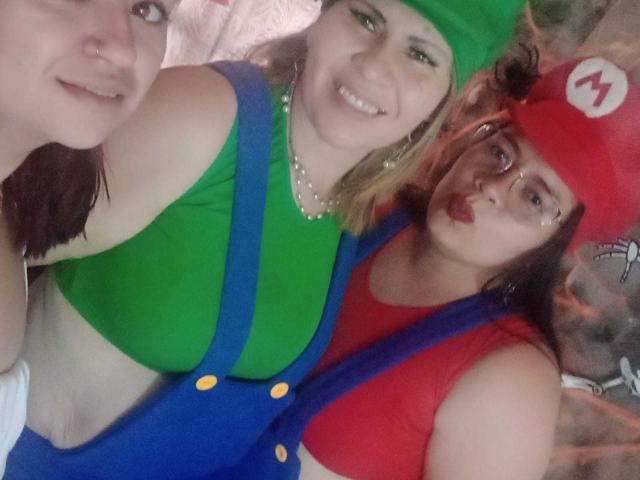 LesbiFourMilfs - Live porn &amp; sex cam - 18498538