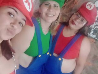 LesbiFourMilfs - Live porn &amp; sex cam - 18498546