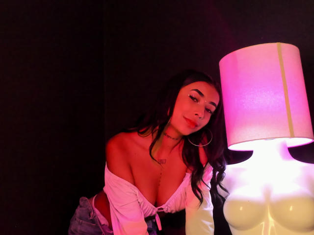 MaddyRyan - Live porn &amp; sex cam - 18499930