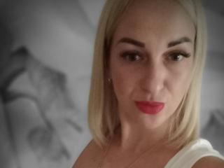 WhiteQueenX - Live porn &amp; sex cam - 18500474