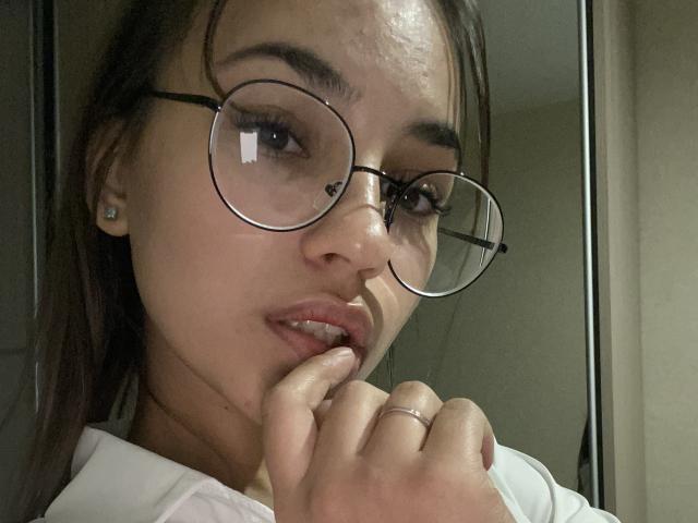 AnaXKiss - Live porn &amp; sex cam - 18504030