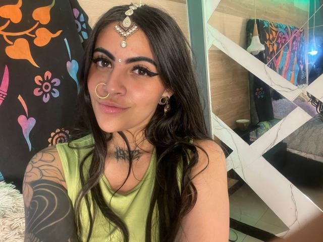 CoriPaige - Live sex cam - 18510658