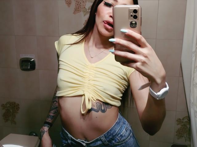 AnnaKhalo - פורנו בשידור חי ומצלמת סקס - 18511106