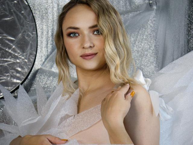 SallyVerda - Live porn &amp; sex cam - 18512598