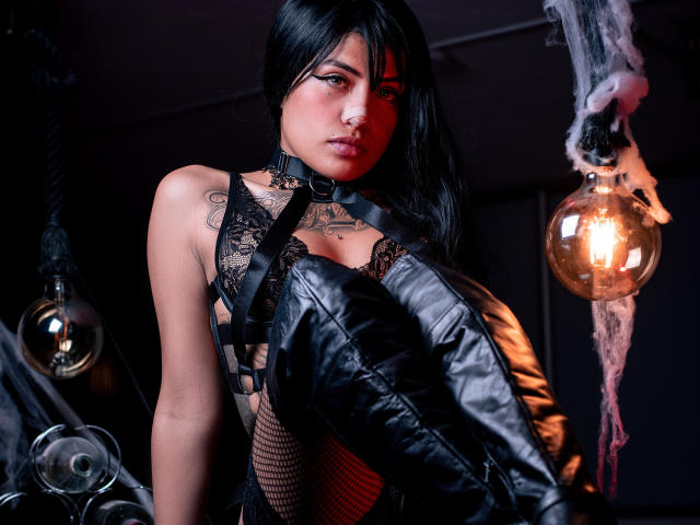 ScarlettCollins - Camera khiêu dâm &amp; quyến rũ trực tiếp - 18512622