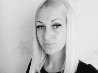 WhiteQueenX - Live porn &amp; sex cam - 18513726