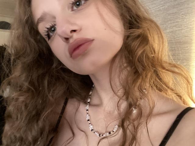 ViEula - Live Sex Cam - 18519686