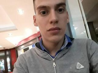 CoolAttraction - Live porn &amp; sex cam - 18519726