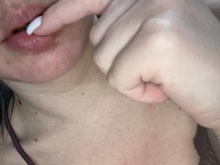 VickBettie - Live Sex Cam - 18519842