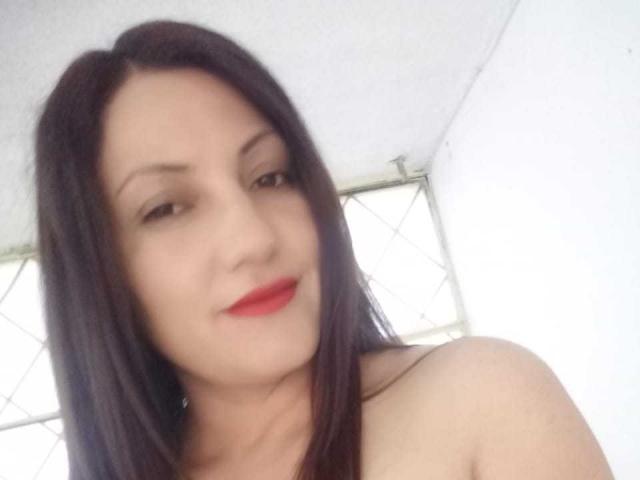 VeronicaJacobs - ライブポルノ&amp;セックスカム - 18520226