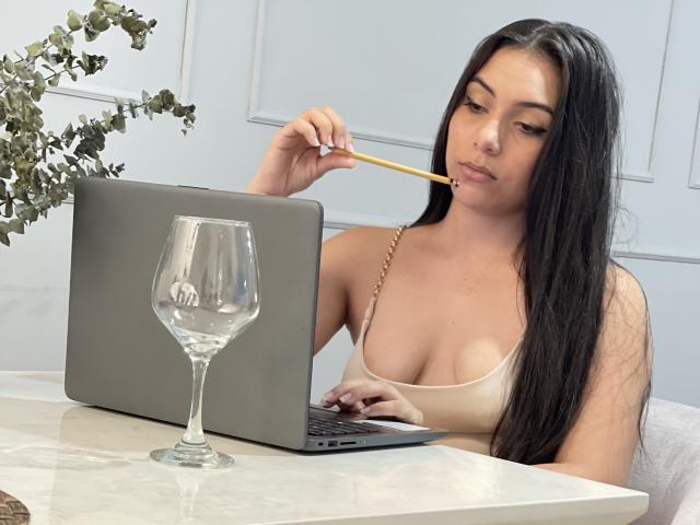 PamelaSingh - Live sex cam - 18521326
