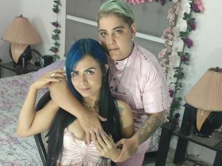 BrandieAndSara - Sexe cam en vivo - 18526246